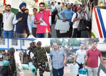 Assembly Elections-2024 DEO Flags off Polling Parties, EVMs to 534 polling stations across 3 ACs of Doda District