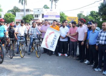 Assembly Elections-2024 Jammu Smart City organises bicycle rally to promote voter awareness