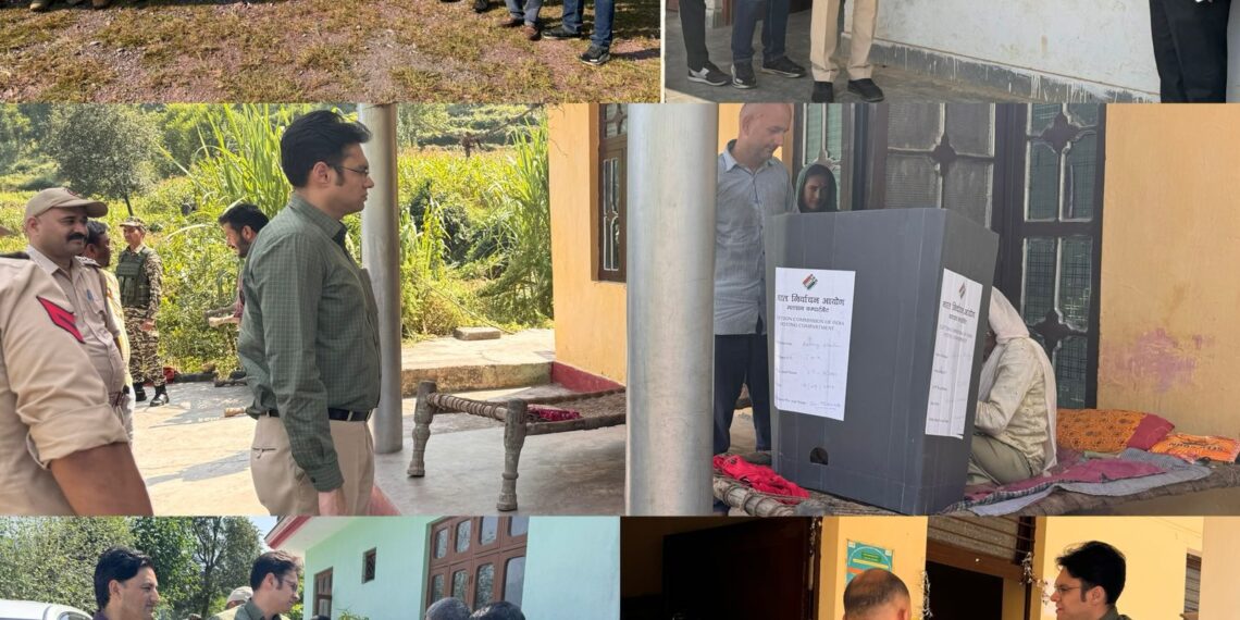 Assembly Elections-2024 Reasi: General observer oversees Home voting at Thakrakote block