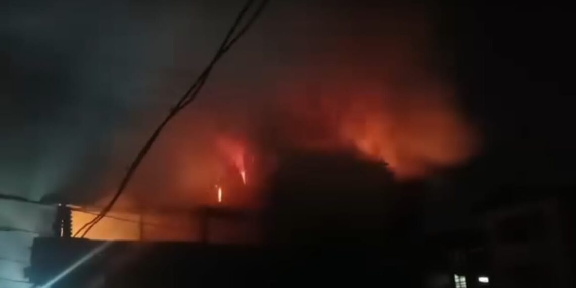 Midnight Blaze: Five Houses gutted in devastating fire at chotta Bazar