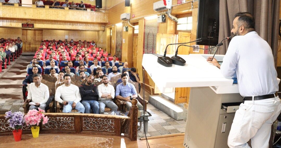 Assembly Elections-2024 Training session for Presiding Officers and Micro-Observers conducted successfully in Lal Chowk AC