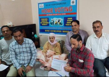 Assembly Elections-2024 Home Voting via POSTAL BALLOT commences in Srinagar District