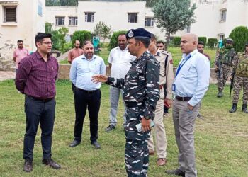 Assembly Elections-2024 DEO Poonch conducts surprise inspections at Nakas to ensure election integrity