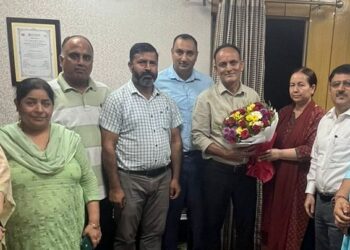 Information deptt. bids farewell to Spl Secy Suram Chand on his Superannuation