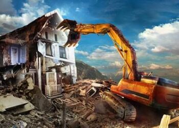 Under-construction hotel demolished in Sonamarg