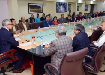 Chief Minister Omar Abdullah administers Integrity Pledge