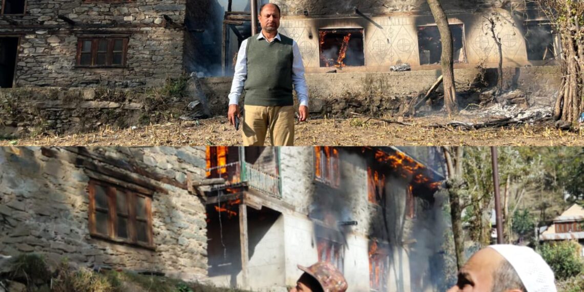 ہجہترہ کرناہ میں آگ کی ہولناک واردات   دو رہائشی مکانات خاکستر، لاکھوں کا نقصان