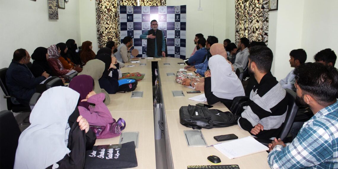 IUST Hosts Round Table discussion on “Philosophy and the Post-Truth World”