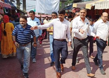 Commissioner JMC reviews arrangements for holy Navratra at Bahu Fort