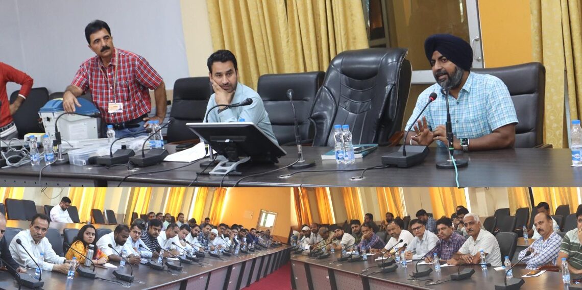 Assembly Elections-2024 Ramban administration holds training for Counting Supervisors, Assistants, Micro-Observers