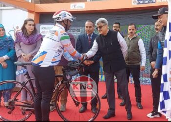 J&K Chief Secretary flags off Kashmir to Kanyakumari Cycle Race edition
