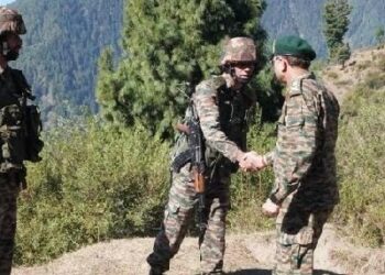 GoC visits forward areas in Doda, reviews operational preparedness