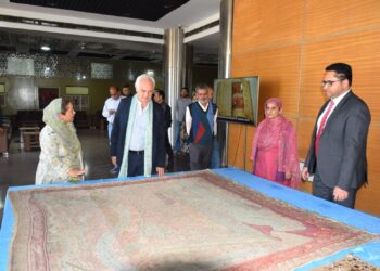 Spanish ambassador visits SPS museum