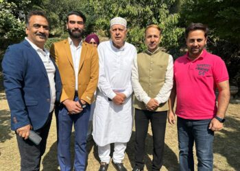 CCIK Delegation Congratulates Farooq Abdullah, Omar Abdullah Party President of National Conference, Ahead Oath-Taking Ceremony,Requests handholding of Bussiness fraternity