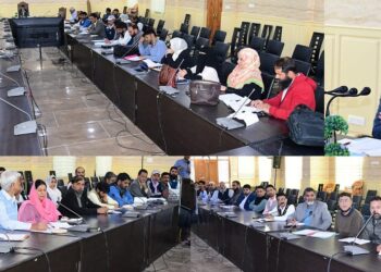 DC Ganderbal reviews functioning of PM Shri Schools
