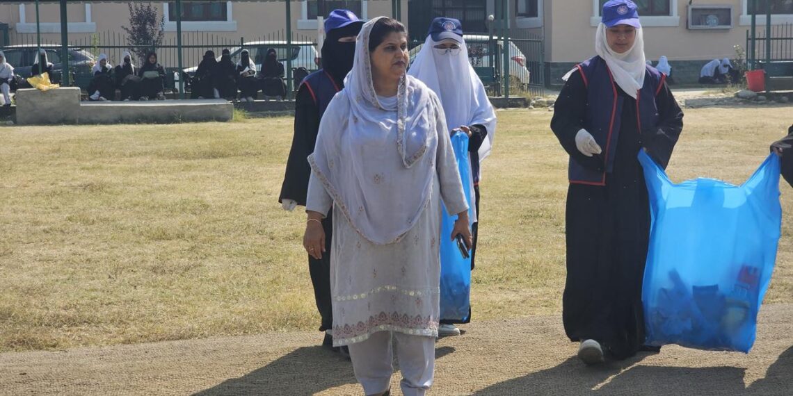 GDCW Pulwama NSS Units Organize Cleanliness Drive under ‘Swachhta Hi Sewa 4.0’ Campaign