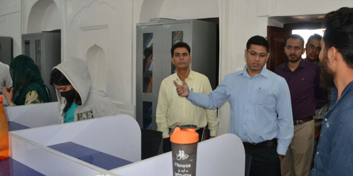 DC Poonch inspects Heritage Library, interacts with subscribers, assures better facilities