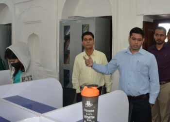 DC Poonch inspects Heritage Library, interacts with subscribers, assures better facilities