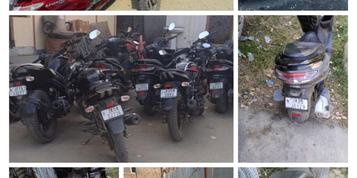 Police cracks down on triple riding and helmetless riding in Baramulla