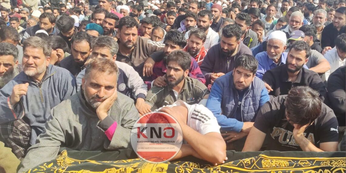 Ganderbal Attack: Amid sobs and tears, Budgam doctor laid to rest in native village