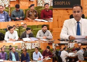 DC Shopian reviews Winter preparedness, sought deptt wise Action Plans & their meticulous execution