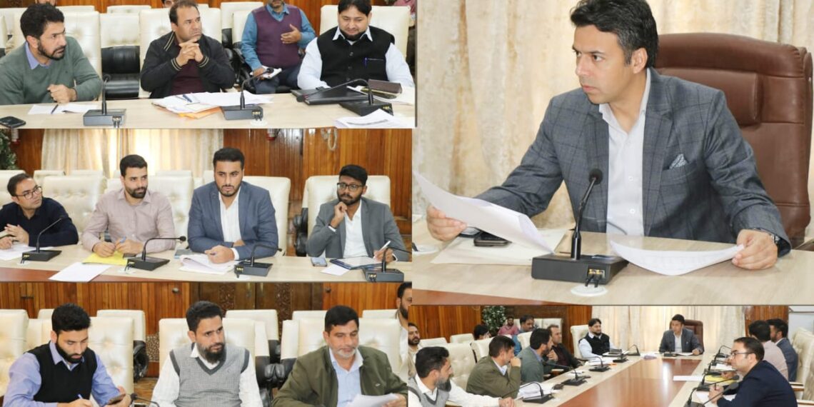 DC Srinagar reviews functioning of Revenue Department