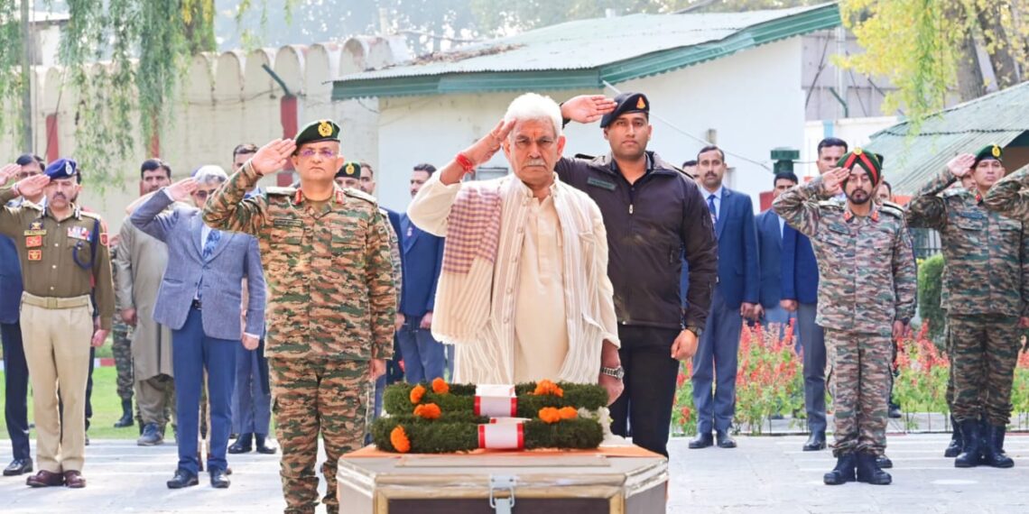 Lieutenant Governor Shri Manoj Sinha laid wreath and paid homage to the brave soldiers and Defence Porters who made the supreme sacrifice in the service to the nation in Butapathri Sector