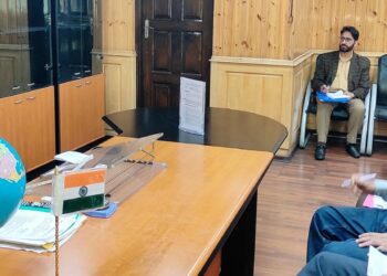 Pro-tem Speaker convenes meeting with SDA; assesses development issues of Srinagar residents