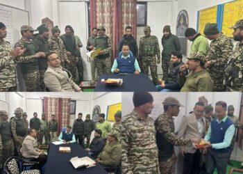 DC Shopian celebrates Diwali with CRPF Personnel