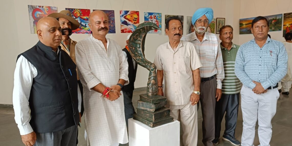 Principal Secretary inaugurates 3 day International Art Exhibition at Kala Kendra