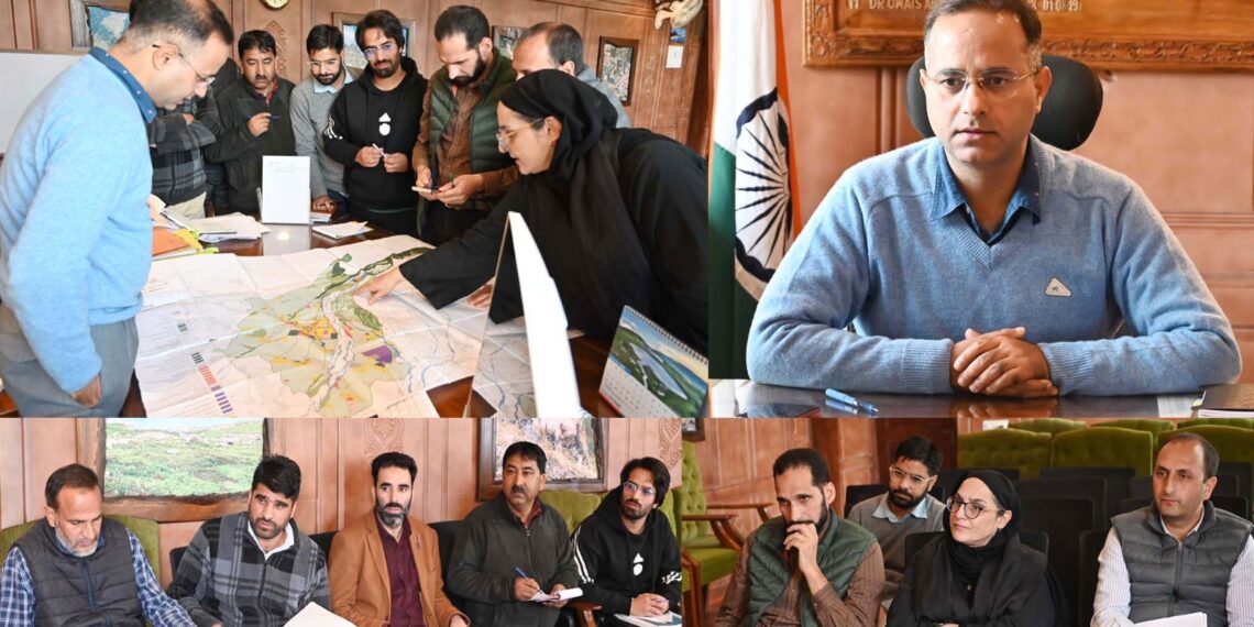 DDC chairs meeting on formulation of GIS based Master Plan for Shopian town