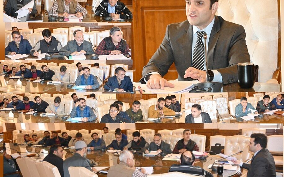 DC Kulgam reviews progress of Works under JJM