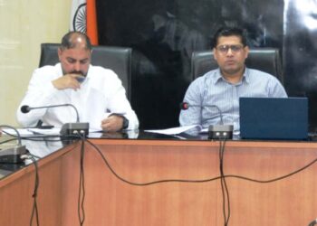 Winter preparedness reviewed in Poonch  Ensure availability of essentials throughout season: DC to officers