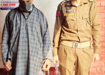 Police arrests drug peddler in Kulgam; Contraband substance recovered