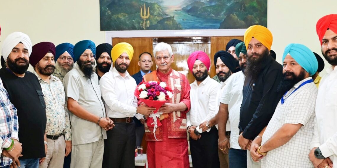 Delegation of Sikh Coordination Committee J&K calls on Lt Governor