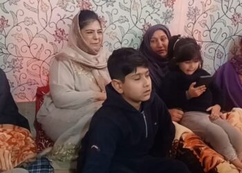 Mehbooba Mufti visits Sgr Blast victim home, expresses sympathies to family
