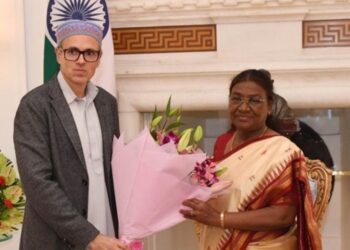 CM Omar meets President Droupadi Murmu at Rashtrapati Bhavan