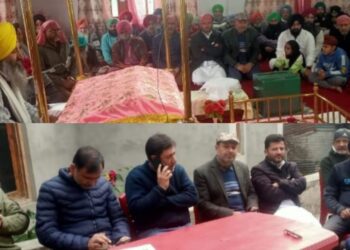SDM Karnah Visits Gurudwara Sahib Tarboni, Extends Greetings on Guru Purab