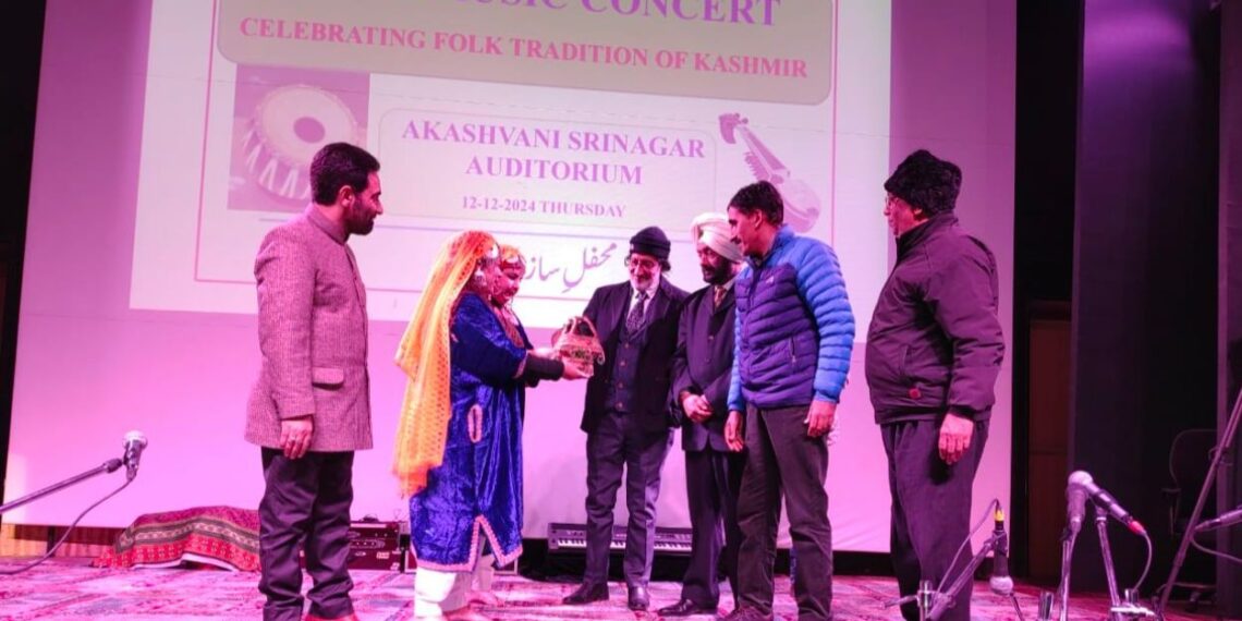 Akashvani Srinagar Hosts Enthralling Folk Musical Concert