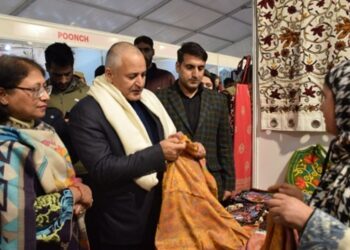 SHGs movement transforming rural economy, empowering women in J&K: Javid Dar