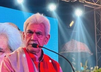 LG Sinha condoles loss of lives of army personnel due to tragic accident in Poonch