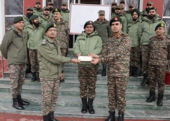 Northern Army Commander Visits Chinar Corps
