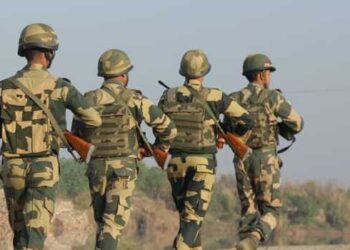 Army detains Pak intruder near LoC in Poonch