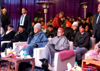 CM Omar inaugurates Winter Carnival Festival at Pahalgam Club