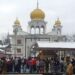 Devotees gather at Gurudwara Chatti Padshahi to observe Guru Gobind Singh’s birth anniversary