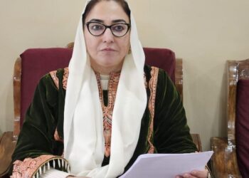 Dr Darakhshan greets people on Me’raj-un-Nabi (SAW)