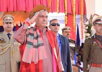 Sinha asks J&K Police to use innovative tools to counter disinformation