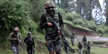 Two Suspects Apprehended With Arms and Ammunition in Bandipora