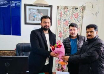 Aadil Manzoor Assumes Charge as Assistant Director Handicrafts/ Handloom Bandipora
