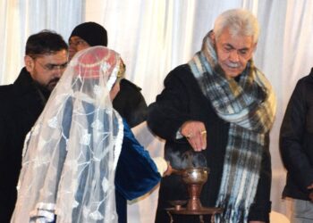 LG Sinha attends inaugural ceremony of 5th Khelo India Winter Games at Gulmarg